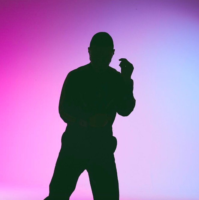 「饒舌機器」BewhY閃電回歸！善良嘻哈《休息區》道出年輕人的追夢心情