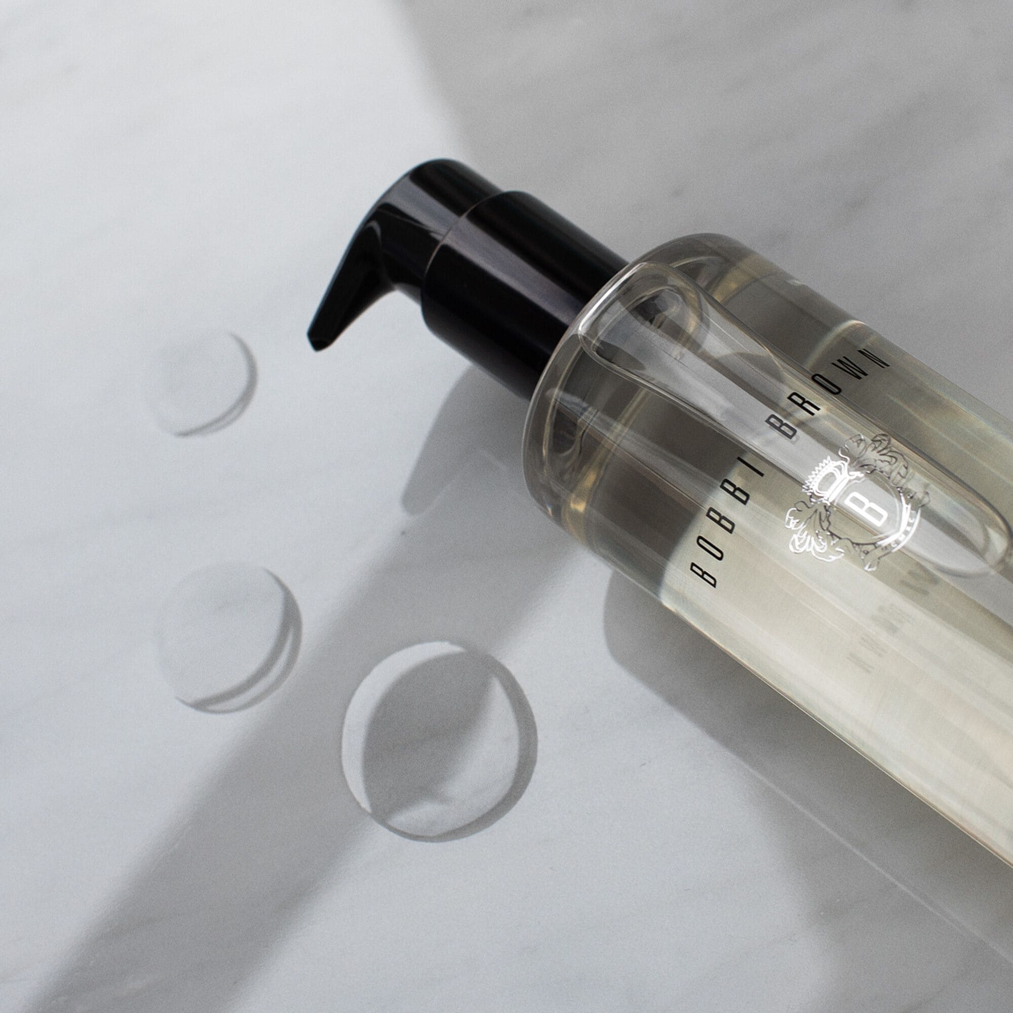 卸妝就像做奢華SPA！BOBBI BROWN沁透系列精萃奢華卸妝全新上市