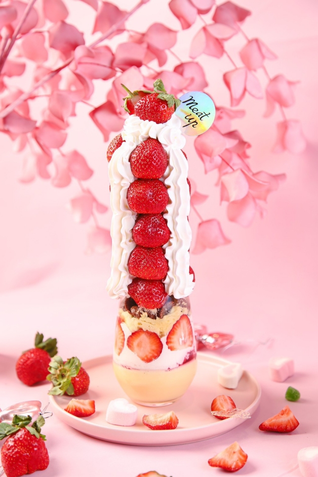Meat Up×台南清水堂聯名「草莓舒芙蕾」！20公分草莓塔強勢回歸