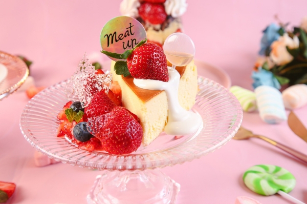 Meat Up×台南清水堂聯名「草莓舒芙蕾」！20公分草莓塔強勢回歸