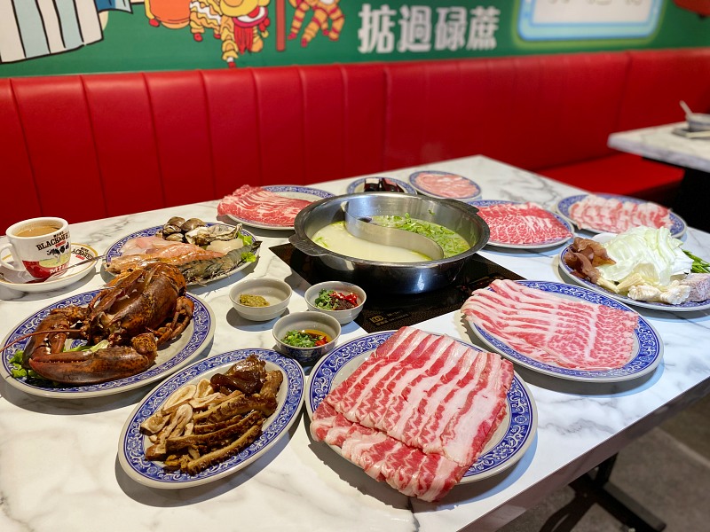 彷彿飛香港！「鐵火肥牛火鍋」招牌18小時慢熬港式靚湯＆超道地牛肉秒勾懷舊回憶