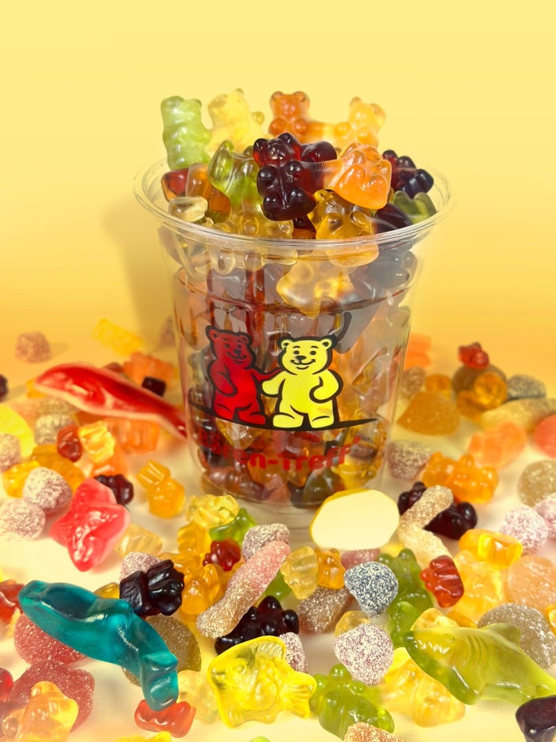 ENHYPEN禎元、善禹為PRADA Beauty快閃來台！最愛唇膏色號、同款香水快跟買，想逛中山商圈、吃花生捲冰淇淋