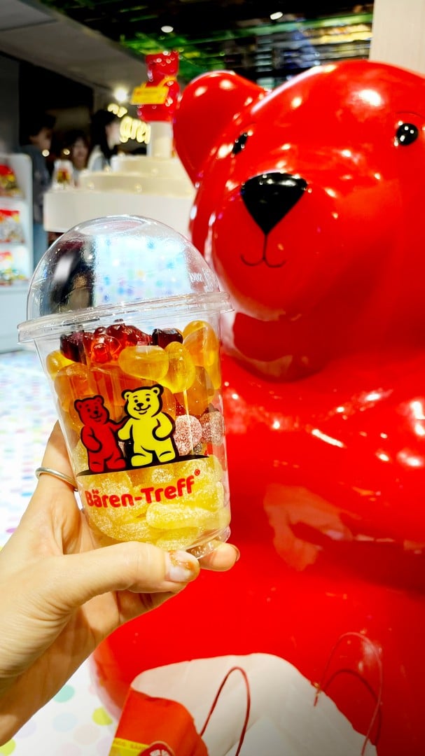 ENHYPEN禎元、善禹為PRADA Beauty快閃來台！最愛唇膏色號、同款香水快跟買，想逛中山商圈、吃花生捲冰淇淋