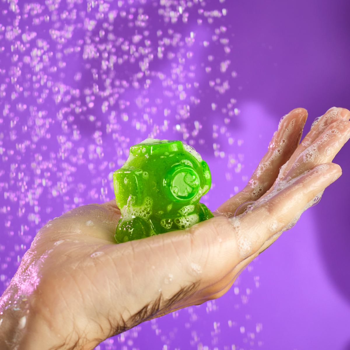 「饒舌機器」BewhY閃電回歸！善良嘻哈《休息區》道出年輕人的追夢心情