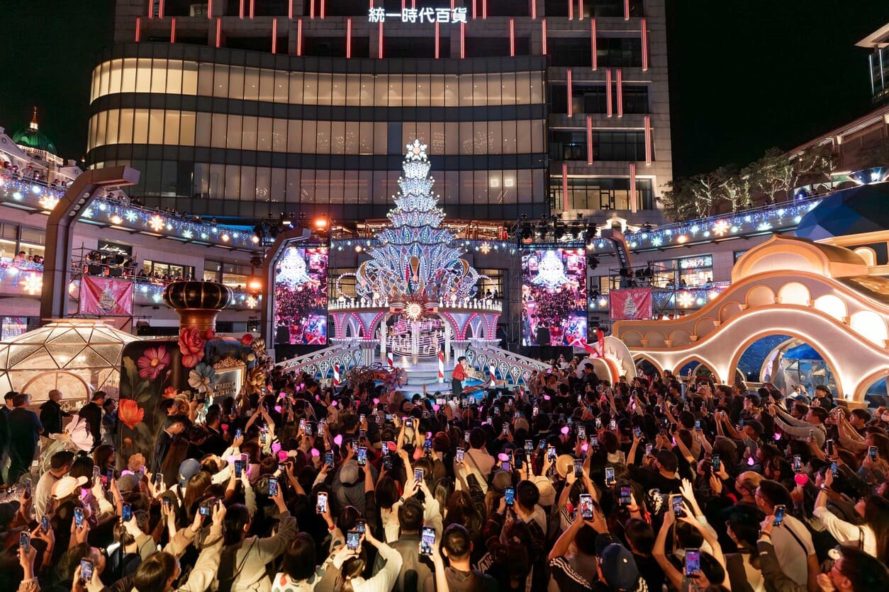 多納藝術台北空間《琢木探形：臺藝大七人木雕聯展》7/24隆重開展