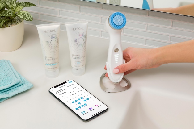 [美品NU SKIN] LumiSpa iO 洗顔ブラシ ageLoc LumiSpa iO 洗顔ブラシ☆美顔器 NU SKIN ニュースキン