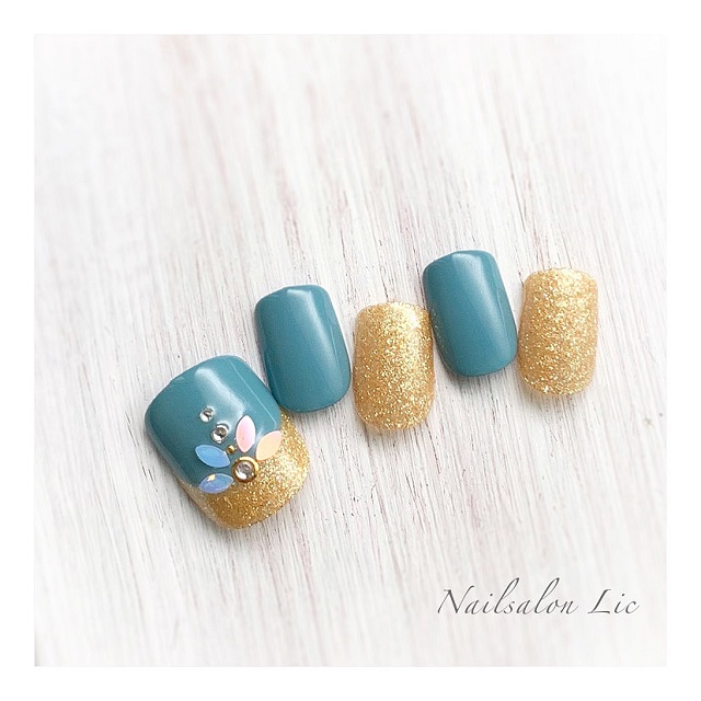 日本東京吉祥寺的美甲沙龍「Nail salon Lic」