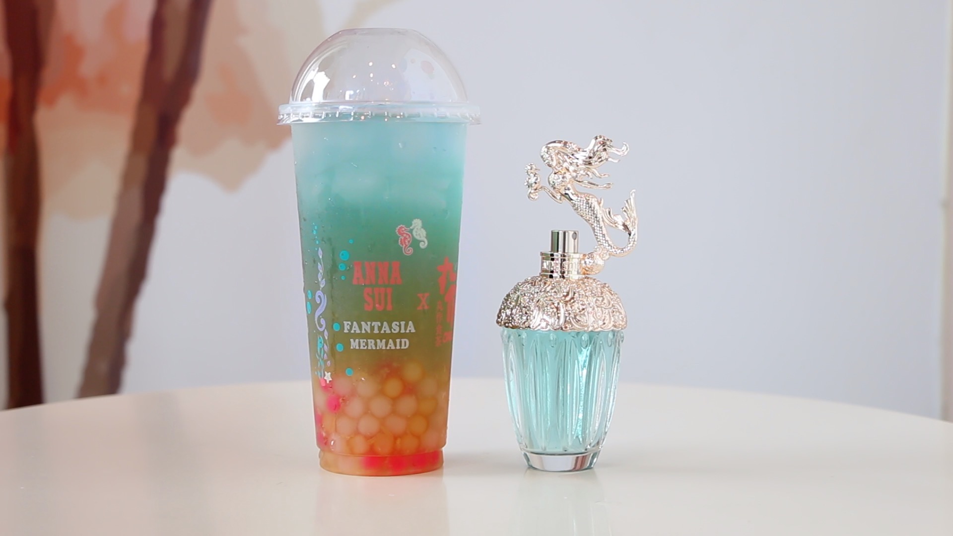  網美照拍一波！ANNA SUI攜手丸作推出美人魚飲品、Ora2打卡就送美白牙膏