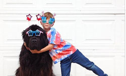 大狗狗與小朋友的純真年代　無可取代的友情攝影       Stasha Becker、西雅圖、Instagram