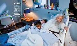 今晚想選福爾摩斯還是甘道夫當你的枕邊伴侶 ─ 創意書店廣告 廣告、創意、書店、Steimatzky、ACW Grey