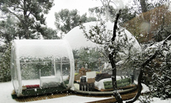 如果能住在水晶球裡　南法的Bubble Hotel讓你夢想成真    Attrap’Rêves Bubble Hotel、水晶球、泡泡渡假村