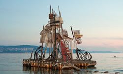 真實版少年PI？藝術家們的竹筏漂流記 Caledonia “Callie” Curry、Swimming Cities of Serenissima、少年PI、奇幻