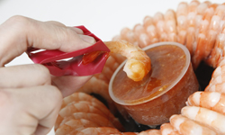 吃比薩不需弄髒手  潔癖人專用手指套 方便、新奇、發明、潔癖、Eric Zimmermann