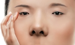 拒當水腫妞！OL常見水腫原因大揭密 水腫、重口味、鹽、測試