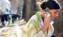 穿金戴銀也不會退流行！珠寶風奢華時尚 珠寶、奢華、時尚、穿搭、街拍