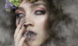 把七情六慾通通畫在臉上！微獵奇的但丁七宗罪妝容 但丁神曲、火線追緝令、七宗罪、Klaire、傲慢