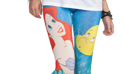 愛麗兒在你腳上游？迪士尼經典人物內搭褲 迪士尼、公主、愛麗兒、穿搭、內搭褲、legging