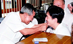 信徒滿天下 信奉白龍王的大牌藝人們 謝霆鋒、羅志祥、舒淇、劉德華、梁朝偉