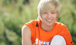 狠狠愛上他的笑容！笑眼魅力無法擋的優質偶像李洪基       李洪基、笑眼、FTIsland、主唱、韓星