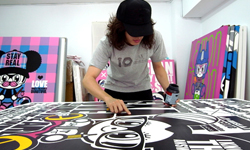 用他的塗鴉美好你的人生　不二良的夢想實踐旅途       不二良、STAYREAL、五月天、阿信、塗鴉