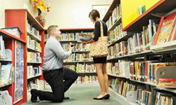 童趣也浪漫！客製化童書求婚抱得美人歸    求婚、感人、溫馨、童書、繪本、插畫