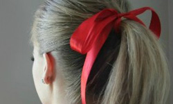 緞帶在手造型無窮！緞帶的15種變化髮型 美髮、緞帶、髮型、馬尾、編髮