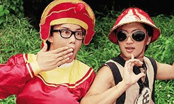 8月30日 大明星小狗仔：謝霆鋒以前還真土！ 大明星小狗仔、謝霆鋒、喬治克隆尼、麥莉、珊卓布拉克