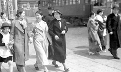 文青就是腳勤：在永康街發現攝影大師 匿名的未來感、在永康街發現攝影大師、艾菲爾個人攝影展、藝術