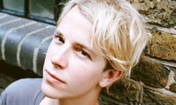 發現好聲音：一聽就忘不了的英倫鋼琴才子Tom Odell Tom Odell、BRIT AWARDS、Another Love、Burberry、Hold Me