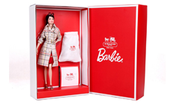 芭比把COACH變小了！2013聯名限量款芭比 芭比、COACH、時尚、設計、精品