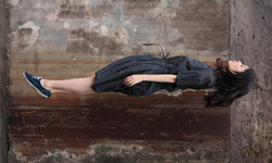 驚見漂浮少女！「本日の浮遊」攝影集帶你對抗地心引力 漂浮少女、Natsumi Hayashi、本日の浮遊、藝術