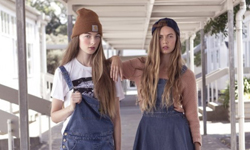 夏秋之際怎麼穿？百變吊帶褲任你搭 吊帶褲、吊帶裙、夏天、秋天、時尚