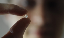 一不小心就拍到毛細孔！特殊鏡片把手機變顯微鏡 手機、顯微鏡、攝影、Kickstarter