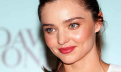 天使的雙唇誘惑  米蘭達的美唇保養法    米蘭達可兒、保養、唇部、嘴唇、雙唇