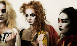 蒼白臉是最新時尚？直擊Vivienne Westwood 2014春夏大秀 Vivienne Westwood、格子、蒼白、Anna Kendrick