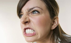 小心誤觸地雷與禁忌！10句不要對女生說的話 女生、男生、禁忌、說話、地雷