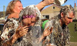 拿黃花魚打新郎？世界各地有趣傳統婚俗比一比 婚禮、習俗、婚俗、風俗、新郎