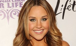 9月28日 大明星小狗仔：足球尤物接受精神病治療！ 大明星小狗仔、亞曼達拜恩斯、琳賽蘿涵、梅莉史翠普、強尼戴普