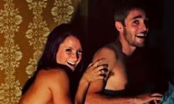 不著衣羞恥play！美國賓州鬼屋新玩法嚇死你 美國、賓州、鬼屋、全裸、Shocktoberfest