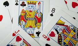 知人知面不知心！半身喪屍撲克牌大反撲 喪屍、撲克牌、桌上遊戲、紙牌、桌遊