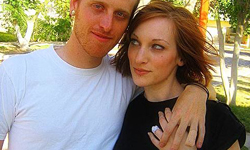 婚戒跟刺青算什麼！把另一半無名指咬下的愛情誓言 婚戒、刺青、無名指、愛情、Gillian Ginsberg