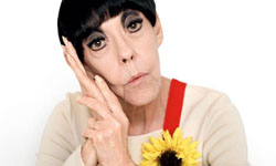 老了還是不減超模風采 普普藝術名模Peggy Moffitt 美魔女、超模、名模、Peggy Moffitt、60年代