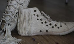 穿這雙就真能到天涯海角了？專為新娘設計的Converse Bride collection、Converse、婚禮、結婚、穿搭
