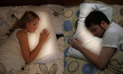 遠距離戀愛不用怕！零時差的甜蜜傳情枕頭 Pillow Talk、Joanna Montgomery、枕頭、傳情、戒指