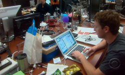 賈伯斯的辦公室長怎樣？名人的工作室大公開 祖克柏、辦公桌、工作室、名人、Famous Workspaces、Bob Dylan、賈柏斯、柯林頓、希拉蕊