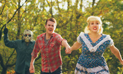 傑森砍殺即將結婚的新人？以殺人魔為主題的劇情婚紗照 婚紗照、傑森、殺人魔、Brandon Gray、主題