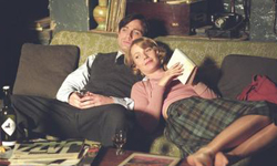 英國電影：越愛卻越痛苦 《瓶中美人》才女詩人雪微亞普拉絲傳記電影 雪微亞普拉絲、瓶中美人、葛妮絲派特洛、丹尼爾克雷格、傳記電影