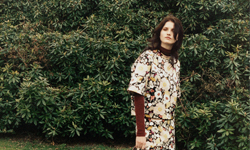 秋冬想變身花不溜丟的歐洲妞？花花穿搭不敗法則 花花、穿搭、時尚、歐洲、秋冬、花褲