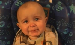 媽咪呀！妳的歌聲讓我內牛滿面　超多愁善感的可愛寶貝 可愛、嬰兒、歌聲、媽媽、影片、落淚、眼淚