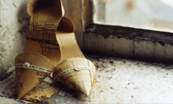 先不要急著回收！英文報紙黏貼術打造居家英倫魂 英文報紙、黏貼術、居家、英倫魂、newspaper